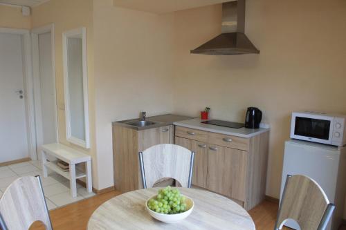 設施, Parko Studija in 比斯托納斯