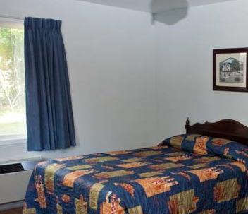 1 queen bed