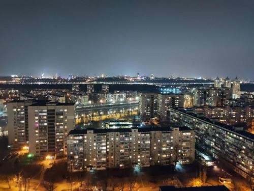 منظر, Студія з неймовірним краєвидом біля м Лівобережна ліфт інтернет працює (Студія з неимовірним краєвидом біля м Лівобережна ліфт інтернет працює) in Dniprovskyj