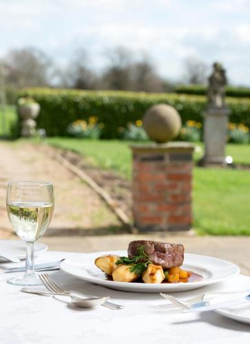 Dovecliff Hall Hotel - image 6