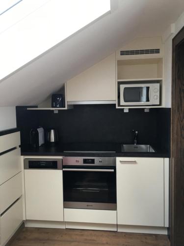 Kitchen, Gastehaus Wuhrer in Franking