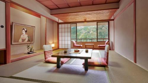 Standard Japanese-Style Room - Breakfast Included