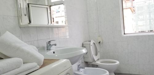 Spacious and Cozy Apartment - Ajia Apartment