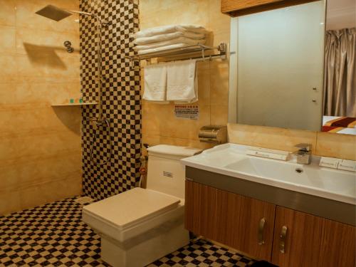 room detail thumbnail 2
