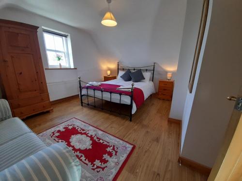 Donegal Thatched Cottage - image 5