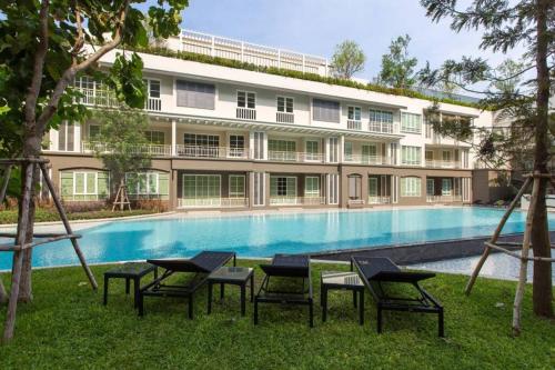 Autumn Hua Hin