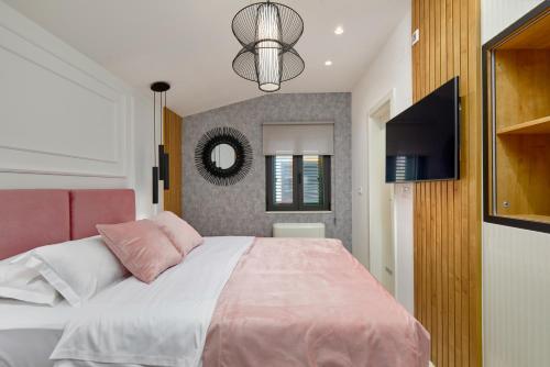 Kotor Lux apartments and rooms - image 3