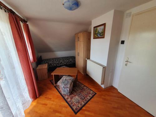 Szekrény Apartman - image 4