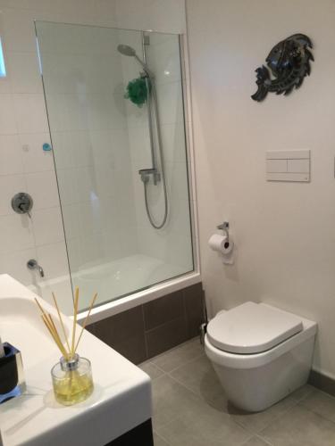 Fürdőszoba, Bed & Breakfast in the Heart of Fendalton in Fendalton