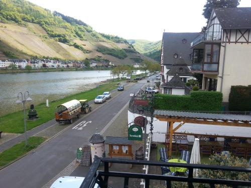 Two-Bedroom Apartment with Balcony - Müller-Thurgau