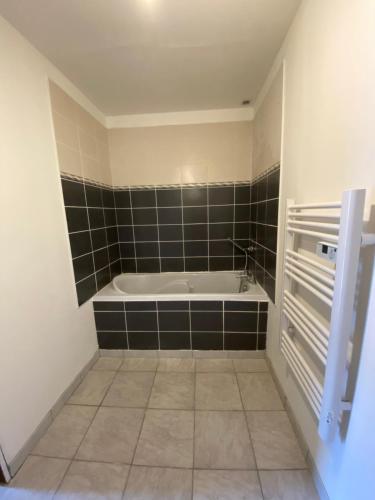 Maison de village gîte à louer Bessan