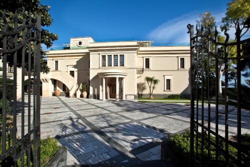 The Ashbee Hotel - image 10