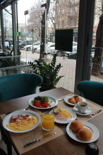 Frapolli Hotel - image 12