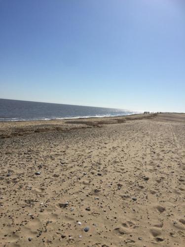 2 bed dog friendly chalet on sunbeach Scratby