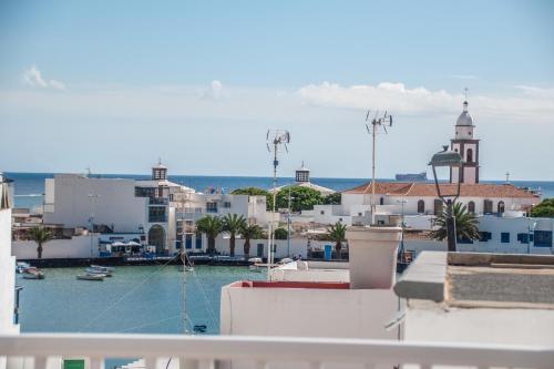  Rincon Marinero with large terrace and views in Arrecife