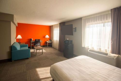 . Quality Inn & Suites Hammond Near I-8090