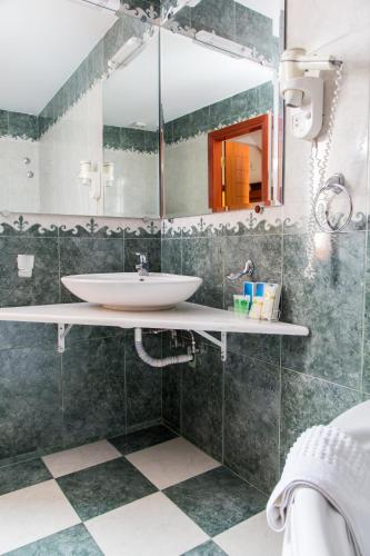 Alexios Hotel - image 7