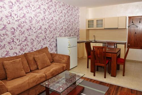 Forest Nook Aparthotel - image 9