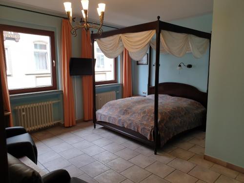 Large Double Room