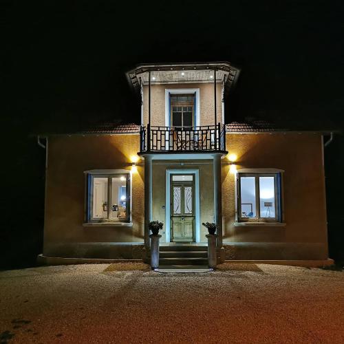 La Maison Fleur de Frangipanier - Chambre d'hôtes - Saint-Genix-les-Villages