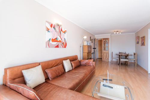 Uptown Ethnic - 2BR, Metro, Wifi, TV