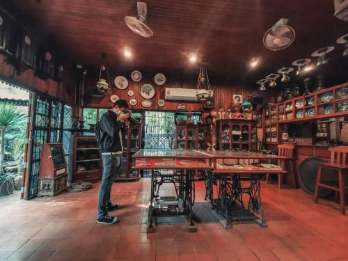 Baanthep Antique Homestay in Phrae