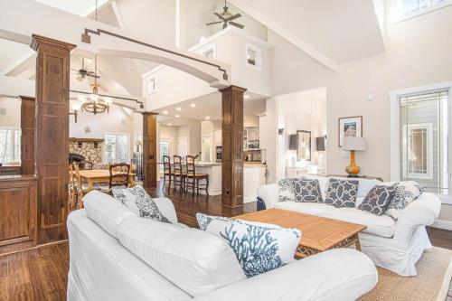 Putter's Pool House - image 4