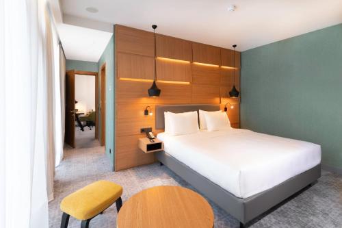 Holiday Inn Yerevan - Republic Square an IHG Hotel - main image