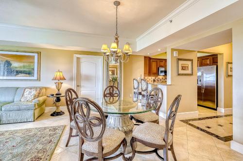 Reunion Resort Oasis - image 9