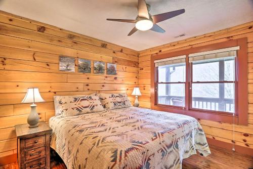 Cozy Waynesville Cabin with Community Amenities!