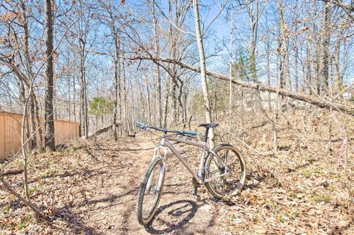 Modern Home with Deck Bike to Back 40 Access! - image 2