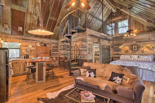 Horse Thief Inn Cabin Retreat with Deck and Hot Tub! in Wimberley, USA