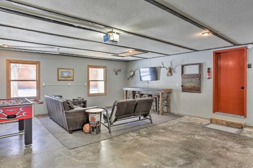 Keystone Cabin with Mount Rushmore Views