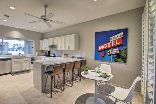 Contemporary Condo with Mtn Views and Pool Access - main image