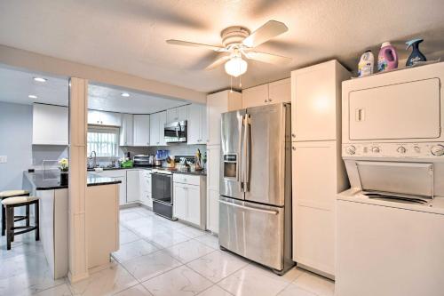 Quaint Jungle Hideaway Near Downtown St Pete - image 6