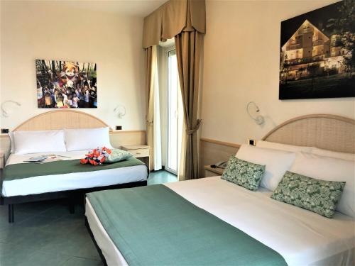 Deluxe Quadruple Room