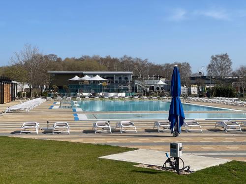 Holiday Home Breaks At Tattershall Lakes - Hotel - Lincoln
