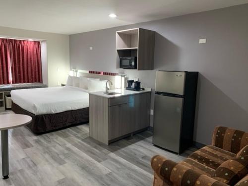 Microtel Inn & Suites by Wyndham Clarksville