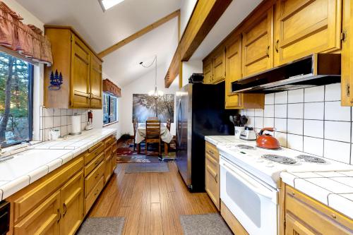 Whispering Pines - image 6