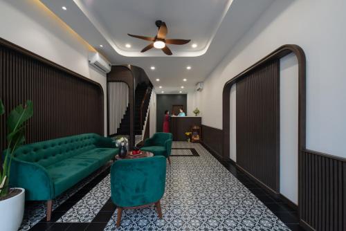 Khách sạn gần biển Miami Tuy Hoà Phú Yên – Tuy Hòa, IL