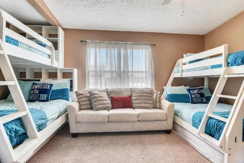 Seaside Pointe by Book That Condo
