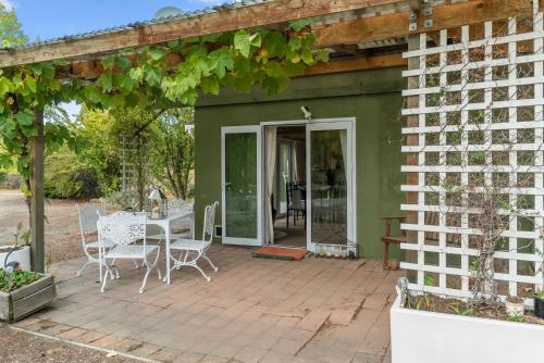 . Ferris Cottage - Alexandra Holiday Home