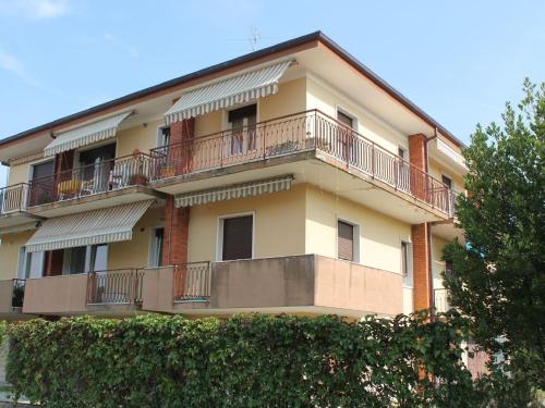 Holiday Home in Lazise with Lake Nearby