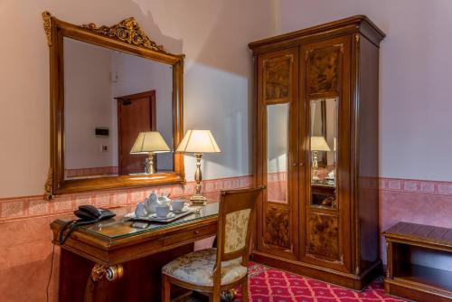 Alexios Luxury Hotel - image 7