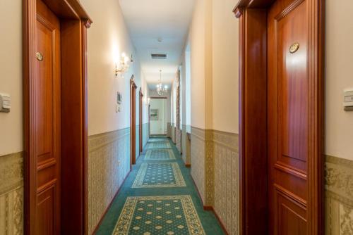 Alexios Luxury Hotel - image 8