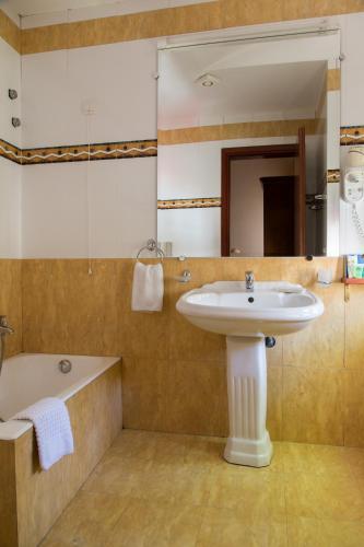 Alexios Luxury Hotel - image 6