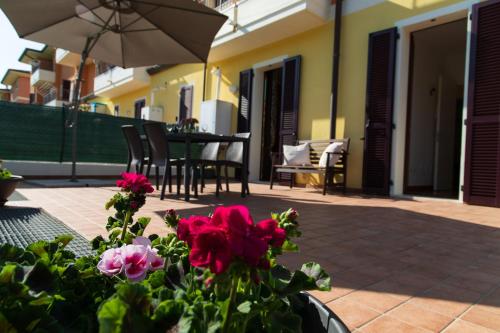 Balcony/terrace, Sweet Home a Vallefoglia by Yohome in Colbordolo