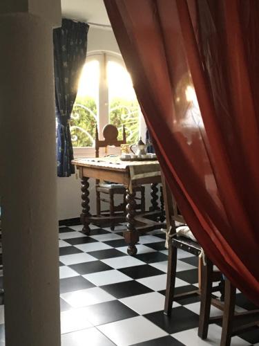 Villa mit Meerblick, Indoorpool und Wlan in Cala D' Or, Mallorca