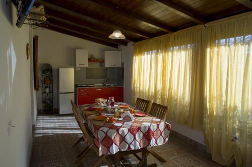 Superior Apartment image 3