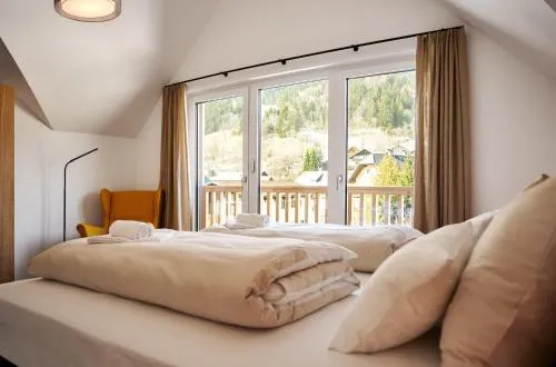 die Tauplitz Lodges - Alm Lodge A13 by AA Holiday Homes in Tauplitz, Österreich